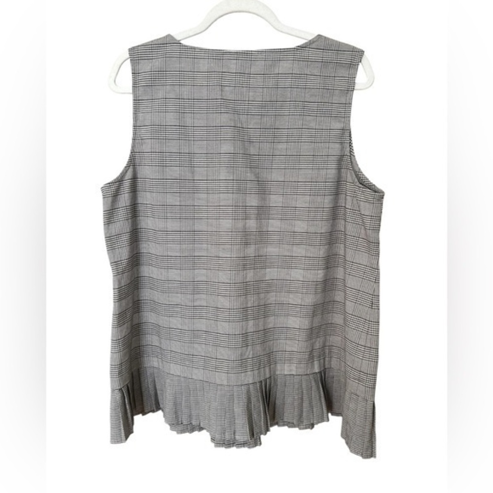 NWOT Houndstooth Black and White Peplum Top, Size Large